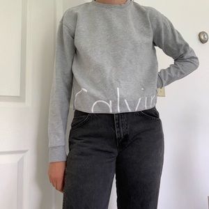 Calvin Klein Cropped Sweatshirt
